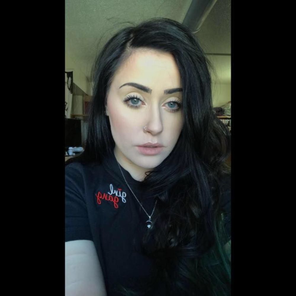 Meet your Posher, Lea